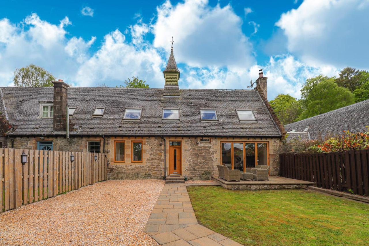 Fantastic Cottage In Loch Lomond National Park Alexandria Buitenkant foto