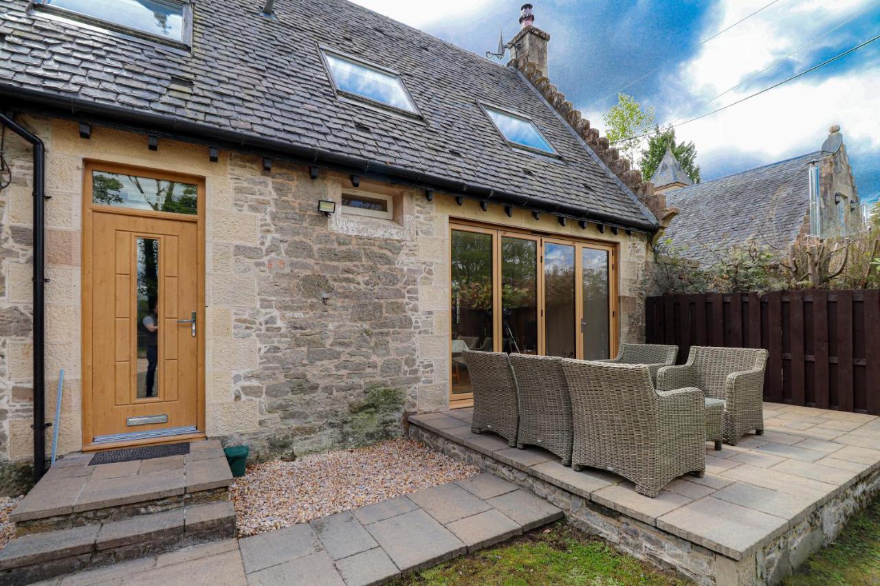 Fantastic Cottage In Loch Lomond National Park Alexandria Buitenkant foto